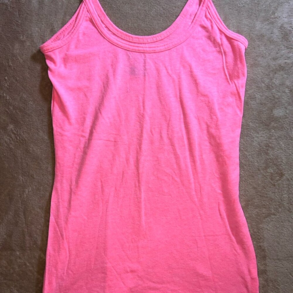 No Boundaries Women Large (11/13) Neon Pink Scoop Neck Fitted Spaghetti Top
